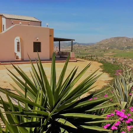 Holiday home Villetta Pergole Realmonte